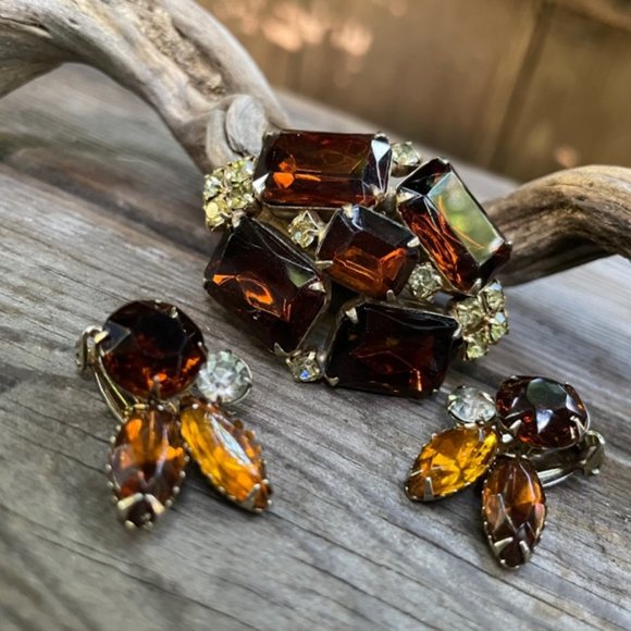 Demi Parure Jewelry Set Amber Rhinestone Brooch Pin & Clip-on Earrings - Picture 4 of 5